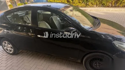 نيسان صنى 2020 أسود مستعملة للبيع - 4