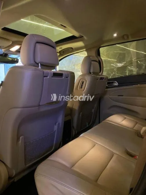 جيب جراند شيروكي 2020 أحمر مستعملة للبيع - 5