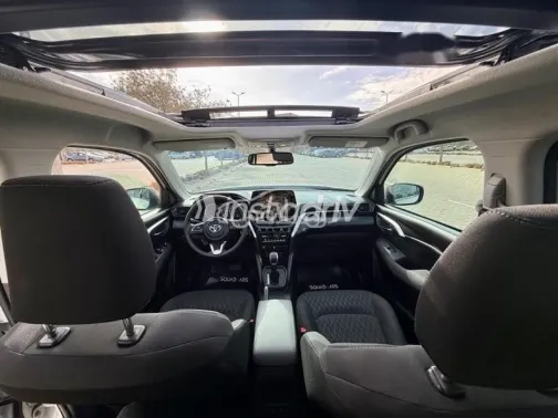 Toyota Urban Cruiser 2024 White Used for Sale - 5