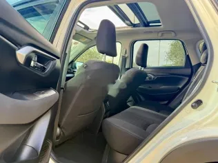 تويوتا أوربان كروزر 2024 أبيض مستعملة للبيع