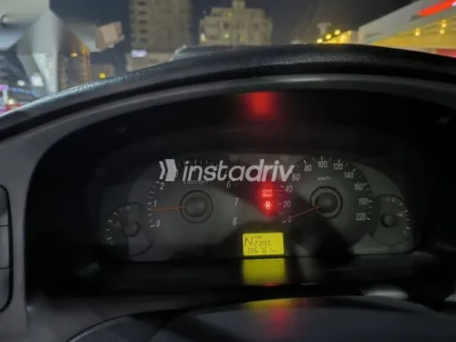 هيونداي افانتي 2005 فضي مستعملة للبيع - 9