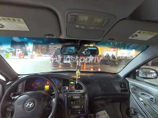 هيونداي افانتي 2005 فضي مستعملة للبيع - 10