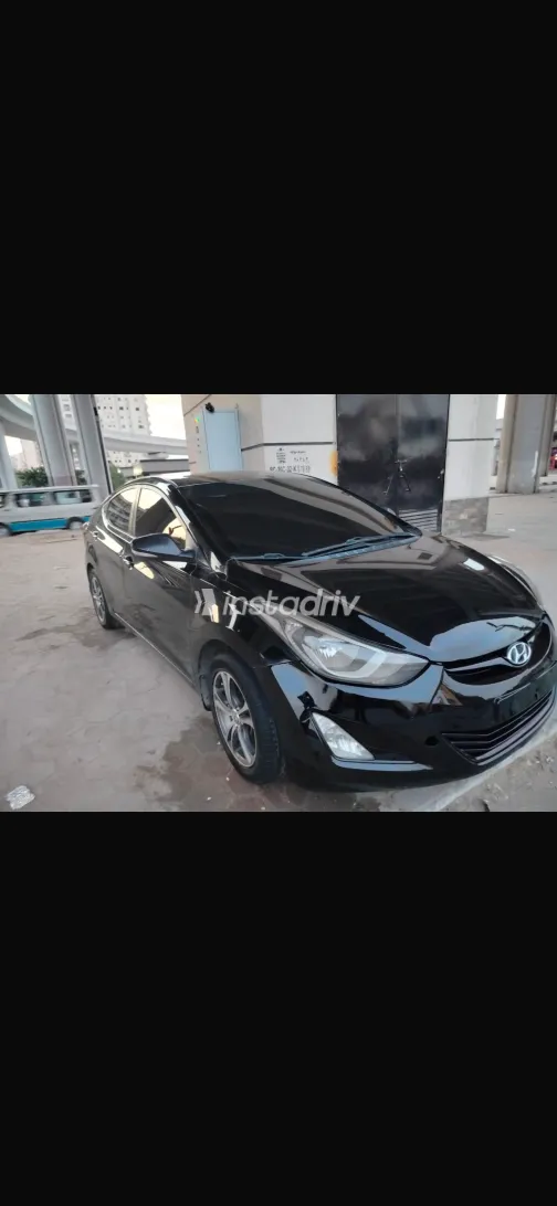 هيونداي إلنترا ام دى 2015 أبيض مستعملة للبيع - 1