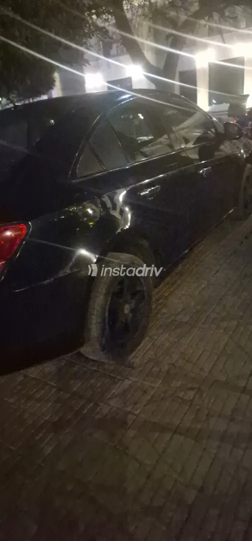 Chevrolet Cruze 2011 White Used for Sale - 5