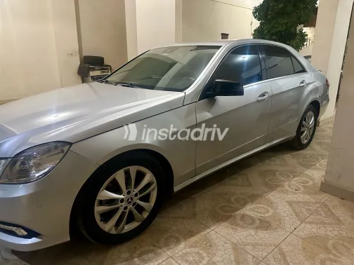 Mercedes E 200 2010 White Used for Sale - 2