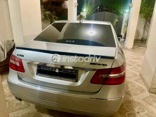 Mercedes E 200 2010 White Used for Sale - 7