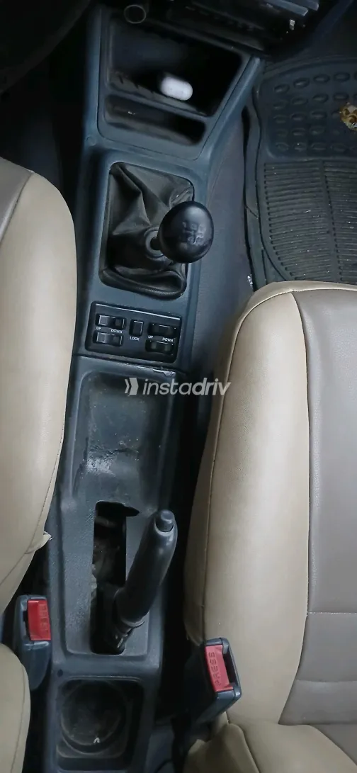 هيونداي اكسيل 1995 أبيض مستعملة للبيع - 9