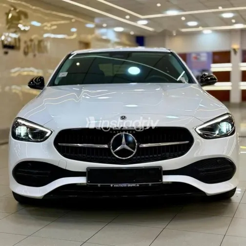 مرسيدس C 200 2023 أبيض مستعملة للبيع - 1
