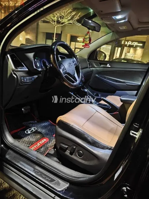 هيونداي توسان 2017 أسود مستعملة للبيع - 5