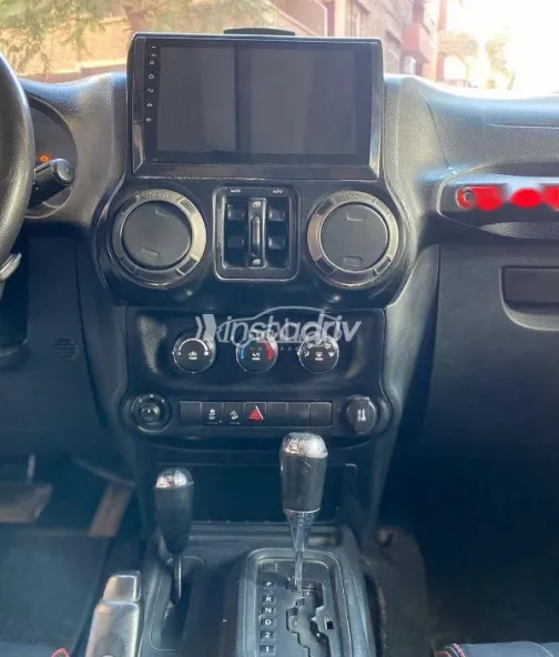 جيب رانجلر 2011 فضي مستعملة للبيع - 3