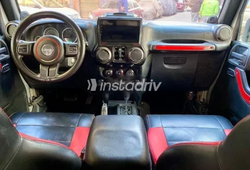 جيب رانجلر 2011 فضي مستعملة للبيع - 5