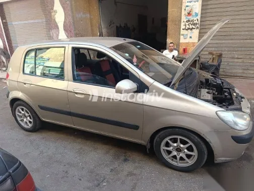 Hyundai Getz 2008 Gold Used for Sale - 1