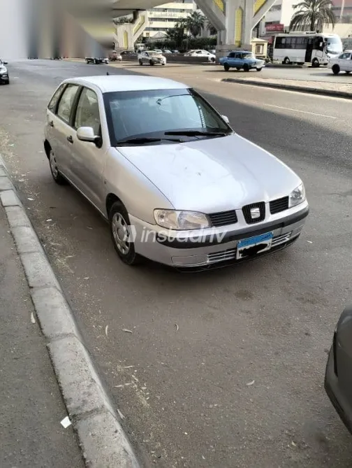 Seat Ibiza 2001 Silver Used for Sale - 3