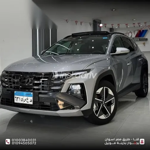 هيونداي توسان 2025 فضي مستعملة للبيع - 4