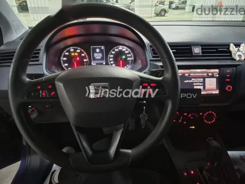 سيات ابيزا 2020 أزرق غامق مستعملة للبيع - 2