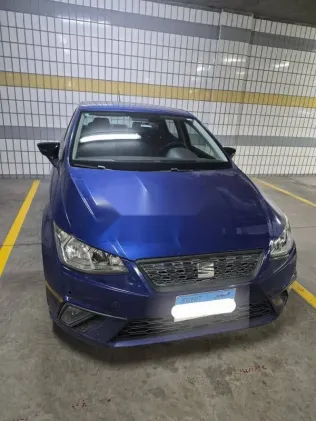 سيات ابيزا 2020 أزرق غامق مستعملة للبيع
