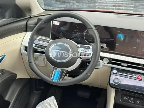 هيونداي توسان 2025 أحمر جديدة للبيع - 6