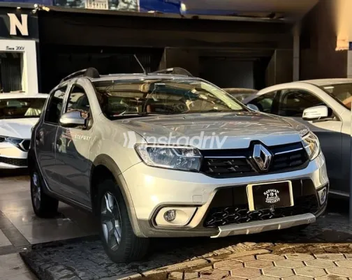رينو سانديرو 2022 فضي مستعملة للبيع - 9