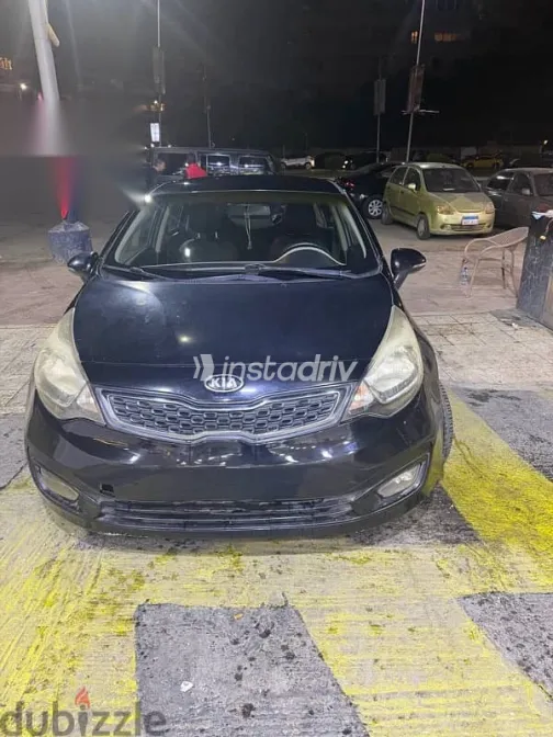 كيا ريو 2014 أسود مستعملة للبيع - 3