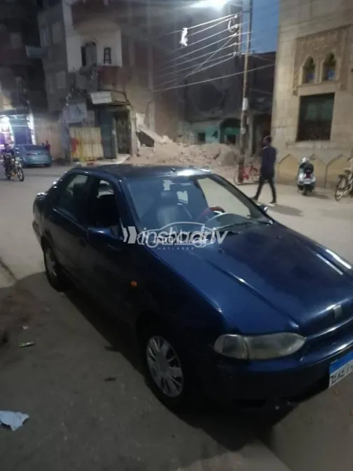 فيات سينا 2001 أزرق غامق مستعملة للبيع - 2