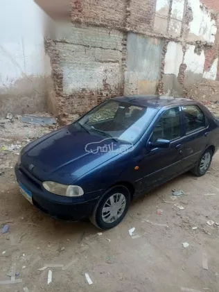 فيات سينا 2001 أزرق غامق مستعملة للبيع