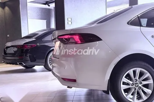 تويوتا كورولا 2024 أبيض جديدة للبيع - 2