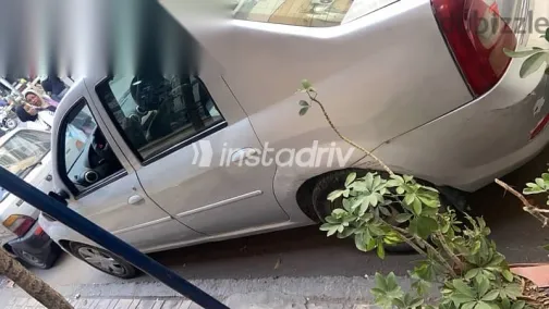 رينو لوجان 2012 رمادي مستعملة للبيع - 2