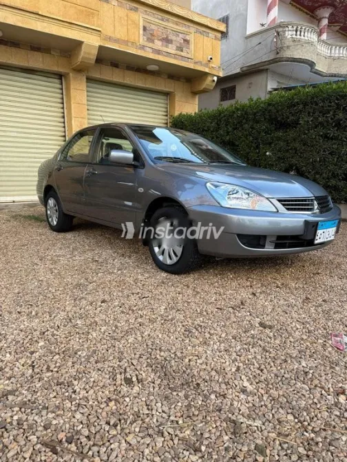 ميتسوبيشي لانسر بومة 2013 رمادي غامق مستعملة للبيع - 2