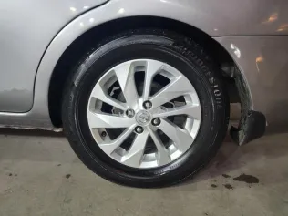 نيسان صنى 2014 رمادي غامق مستعملة للبيع