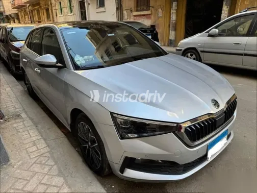 سكودا سكالا 2022 فضي مستعملة للبيع - 3