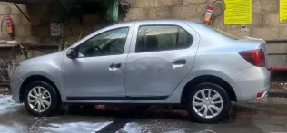 رينو لوجان 2021 فضي مستعملة للبيع