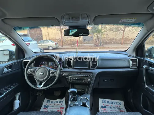 Kia Sportage 2019 White Used for Sale - 9