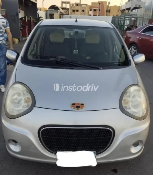 جيلي باندينو 2013 فضي مستعملة للبيع - 1