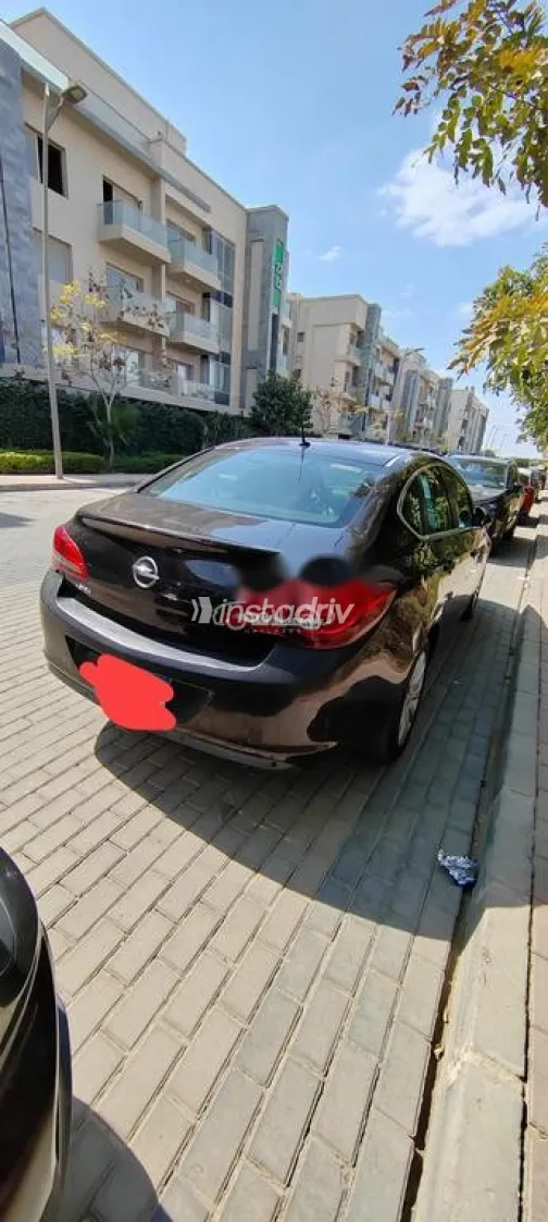 Opel Astra 2013 Mocha Used for Sale - 2