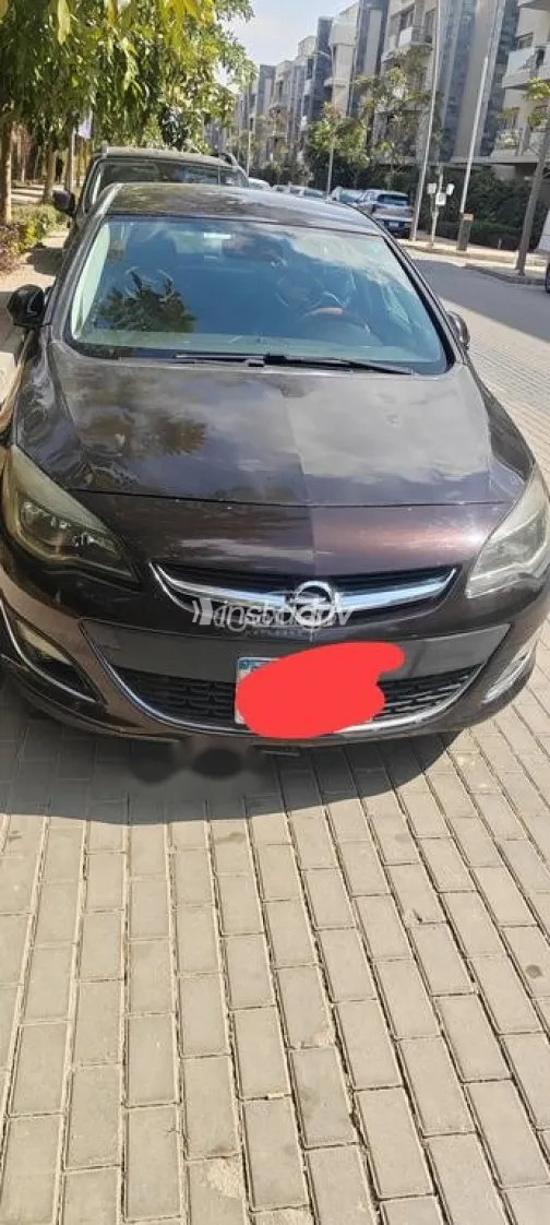 Opel Astra 2013 Mocha Used for Sale - 4