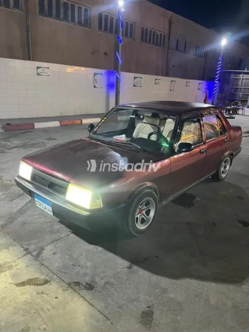 سمارت 1 2001 أحمر غامق مستعملة للبيع - 1