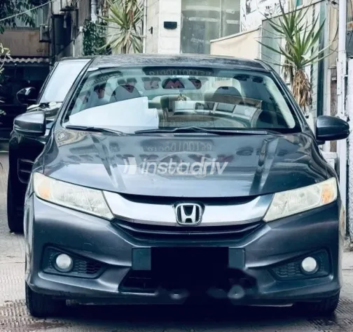 هوندا سيتى 2016 رمادي مستعملة للبيع - 1