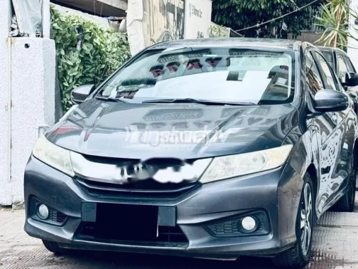 هوندا سيتى 2016 رمادي مستعملة للبيع - 2