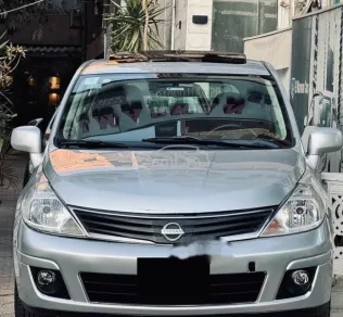 Nissan Tiida 2011 Silver Used for Sale