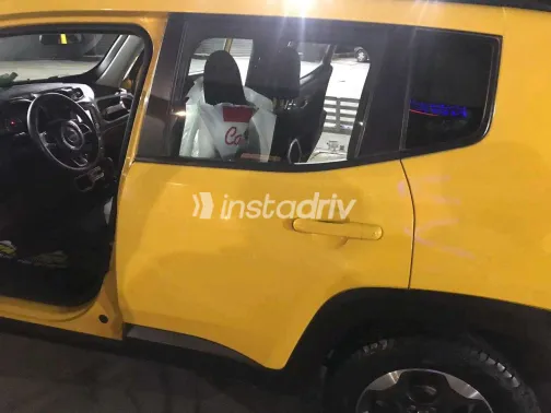 جيب رينيجيد 2018 أبيض مستعملة للبيع - 2