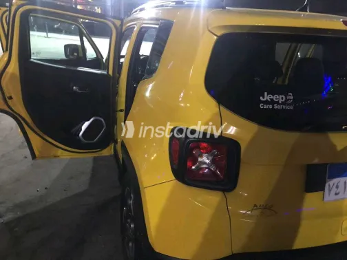 جيب رينيجيد 2018 أبيض مستعملة للبيع - 3