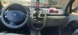 رينو كليو 2003 ذهبي مستعملة للبيع