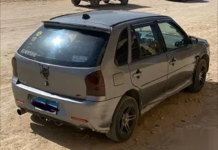 فولكس فاغن بوينتر 2006 فضي مستعملة للبيع