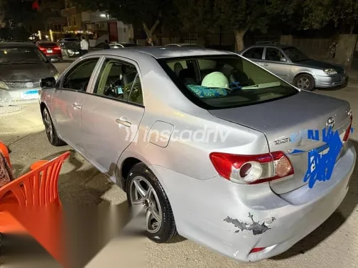 تويوتا كورولا 2013 رمادي مستعملة للبيع - 7