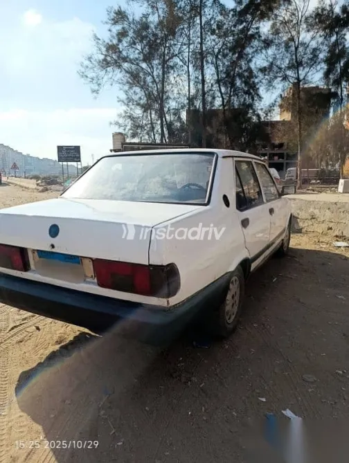 فيات شاهين 1995 أبيض مستعملة للبيع - 4