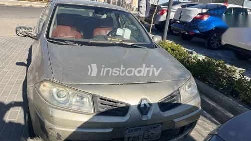 رينو ميجان 2008 ذهبي مستعملة للبيع - 1