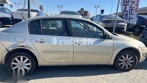 رينو ميجان 2008 ذهبي مستعملة للبيع - 3