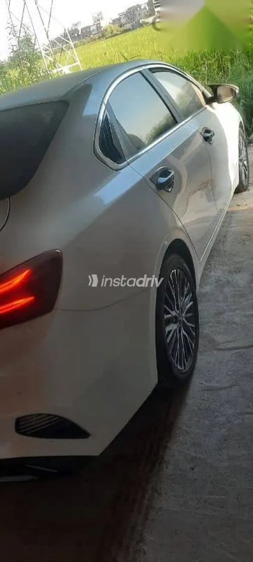 كيا كي 4 2023 أبيض مستعملة للبيع - 6