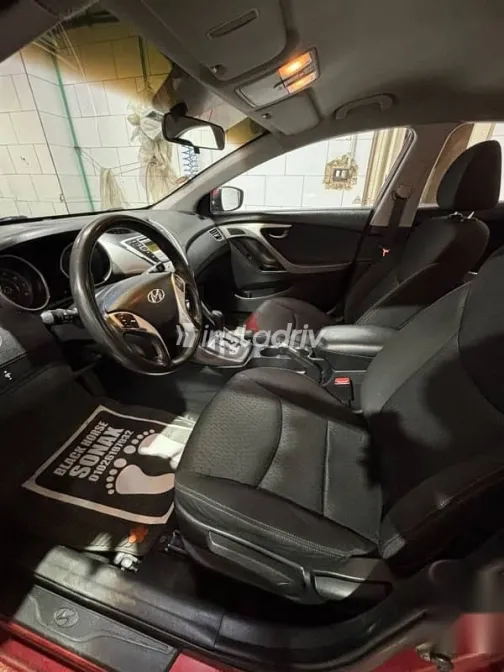 هيونداي إلنترا 2012 نبيتي مستعملة للبيع - 2