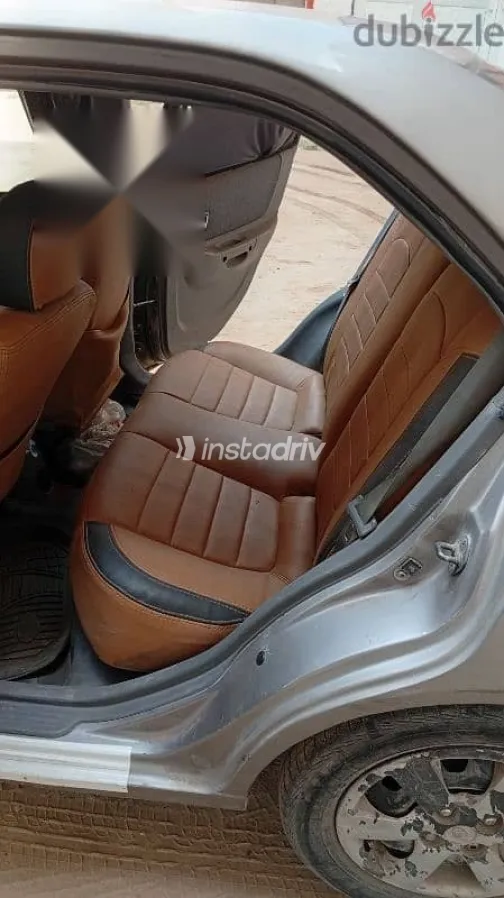 هيونداي فيرنا 2007 فضي مستعملة للبيع - 3